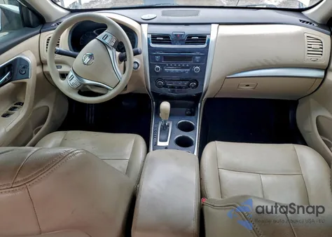 2015 Nissan Altima 2.5 z USA, uszkodzony, nr VIN 1N4AL3AP8FC270633